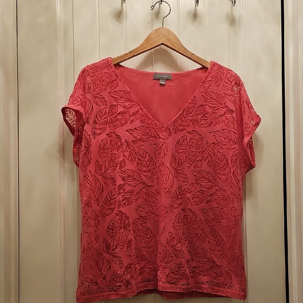 Elegant Pink Leaf Pattern Blouse
